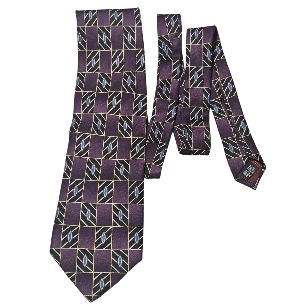 Mondo Uomo 100% Silk Tie Handmade in Italy Purple Geometric Necktie